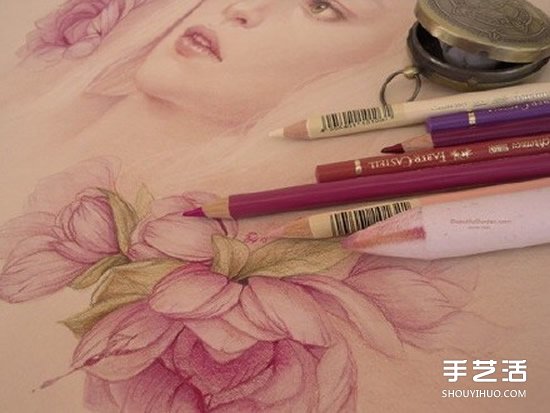 细腻逼真的女生人物肖像彩铅画作品图片 -  www.shouyihuo.com